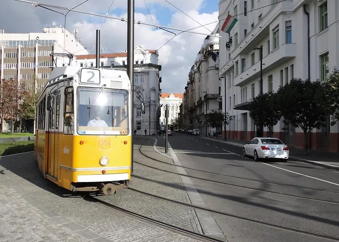 Lägenhet Garibaldi 5 & Budapest