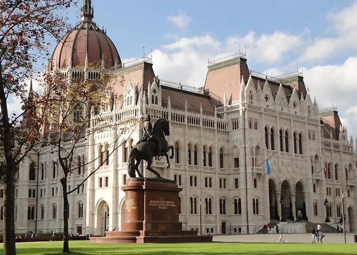 Lägenhet Garibaldi 5 & Budapest
