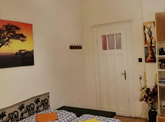 Lägenhet Garibaldi 5 & Budapest