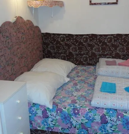 Apartment Garibaldi 5 &