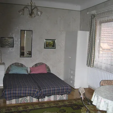 Apartmán Garibaldi 5 & *