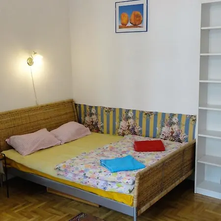 Apartmán Garibaldi 5 & *