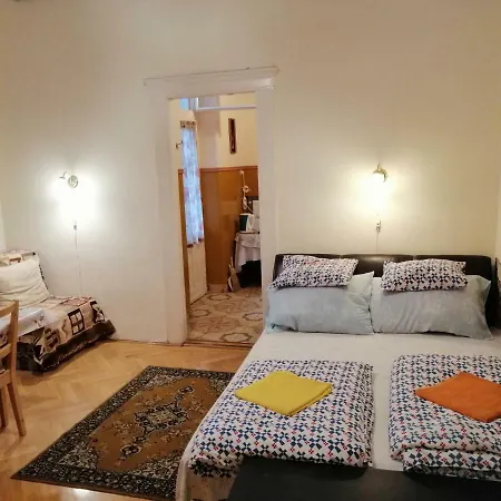 公寓 加里波第街5号公寓 *