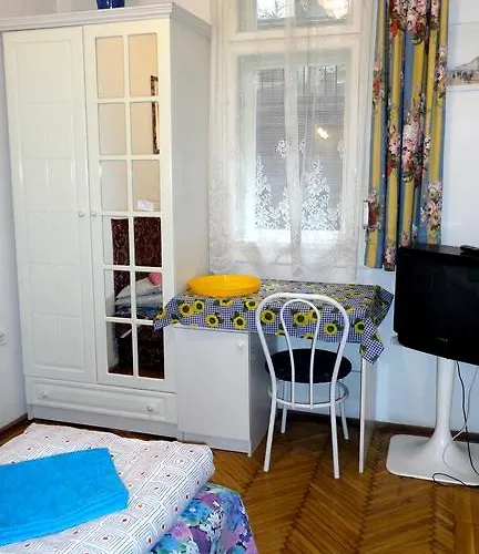 Garibaldi 5 & Budapest