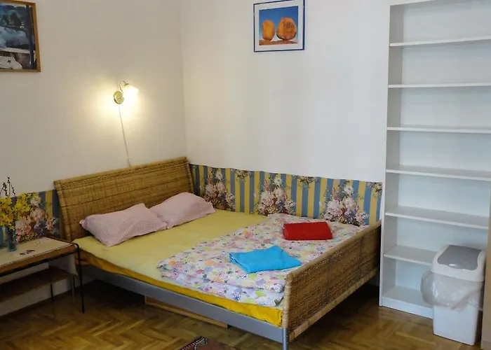 Appartement Garibaldi 5 & *