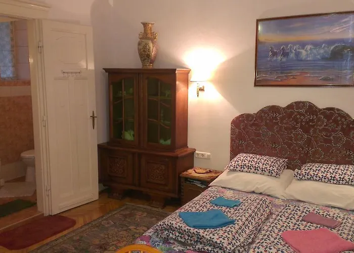 Garibaldi 5 & Budapest