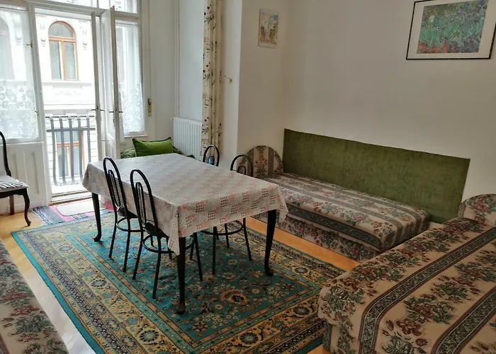 Garibaldi 5 & Appartement Budapest