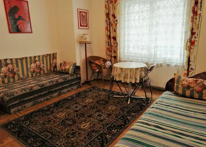 Garibaldi 5 & Budapest